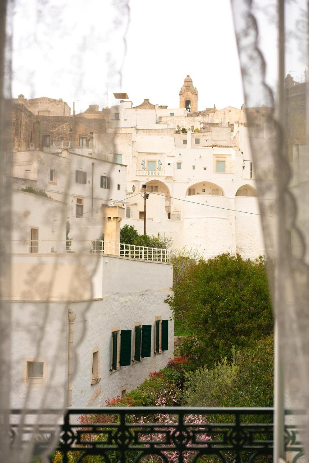 Suite La Terrazza Di Don Peppino Ostuni Exterior photo